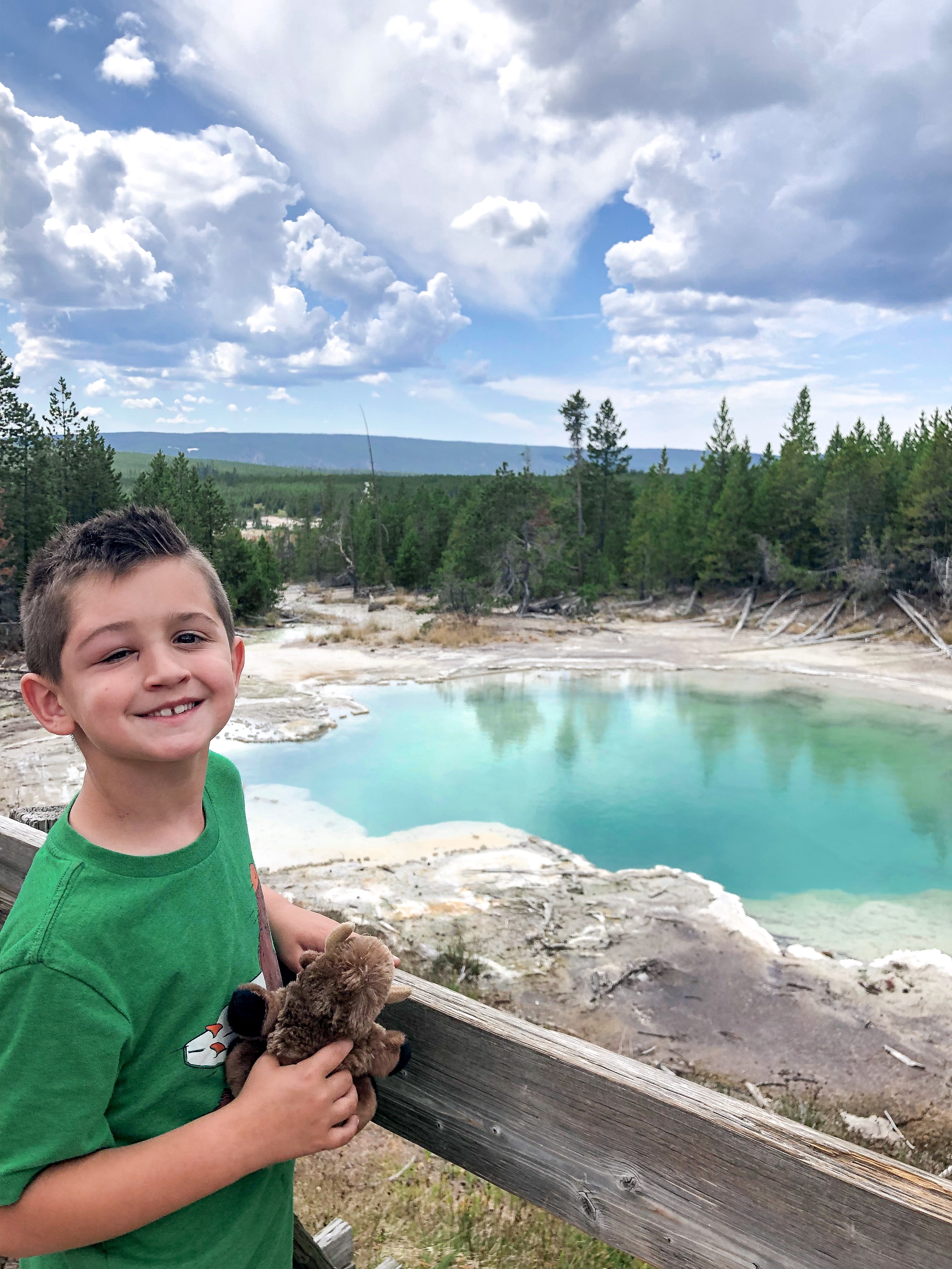 Emerald Hot Spring Yellowstone – Never Say Someday